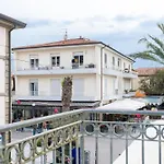 Vacation With 3 Separate And Private Parking * マリーナ・ディ・ピエトラサンタ
