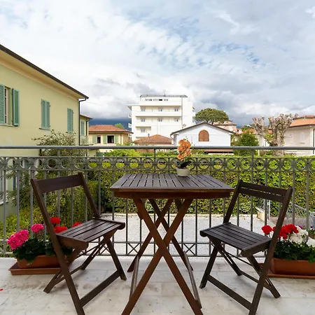 Vacation With 3 Separate And Private Parking *