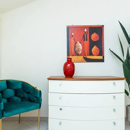 Vacation With 3 Separate And Private Parking Apartment