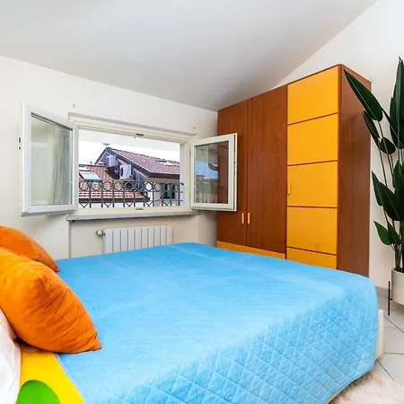 Vacation With 3 Separate And Private Parking مارينا دي بييتراسانْت