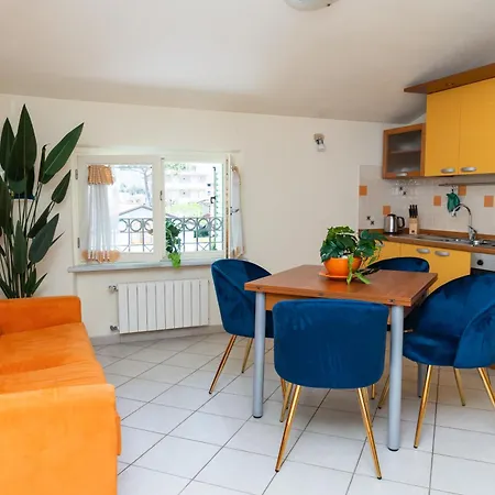 Apartment Vacation With 3 Separate And Private Parking *