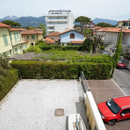 Vacation With 3 Separate And Private Parking Apartament *